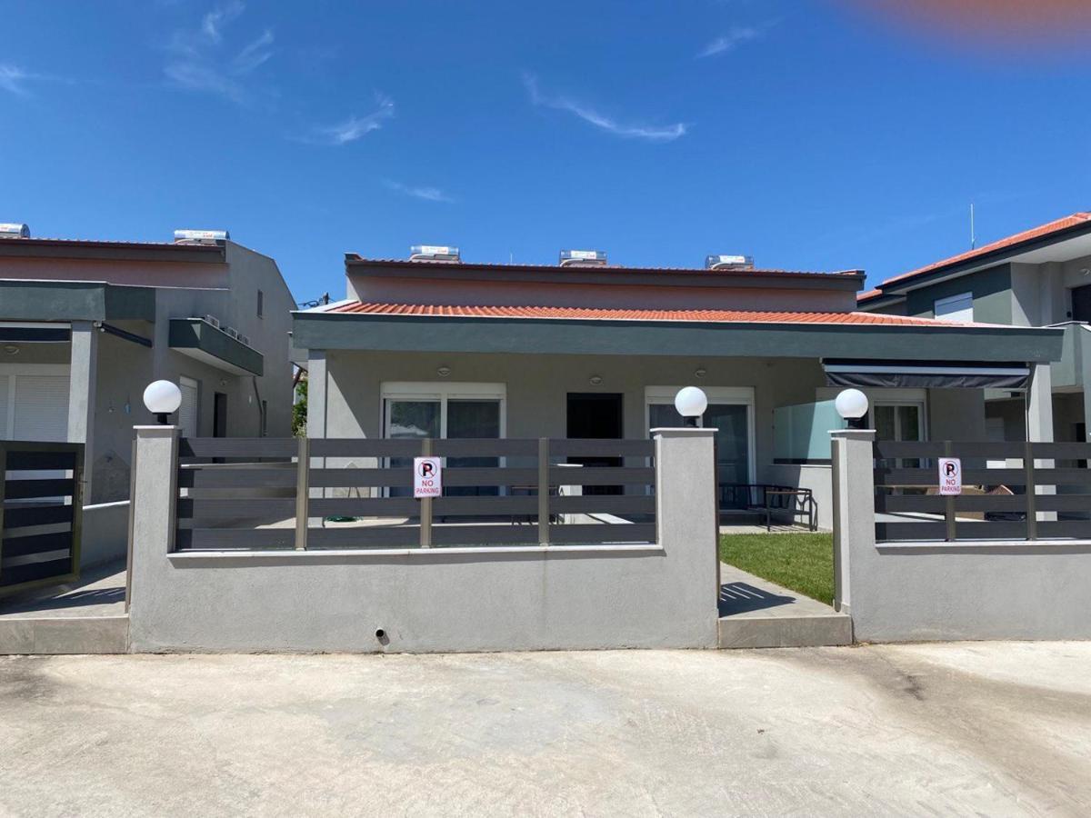 Lili Houses In Nikiti 350M From The Beach 외부 사진