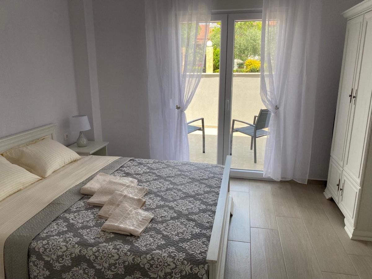 Lili Houses In Nikiti 350M From The Beach 외부 사진
